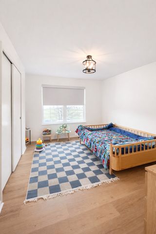 87 S Savannah Parkway, Round Lake, IL 60073