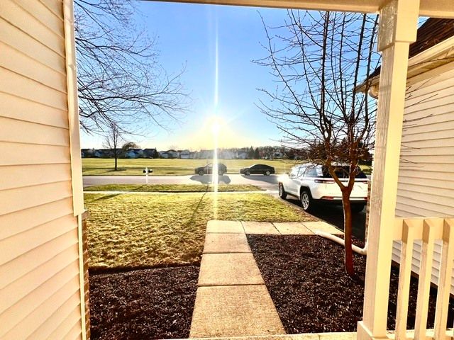 87 S Savannah Parkway, Round Lake, IL 60073