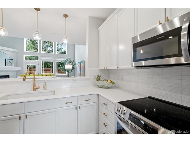 11241 W Quincy Pl, Littleton, CO 80127