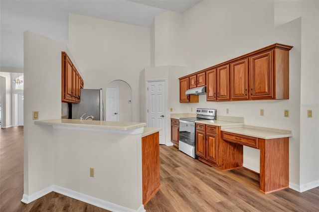 653 YORKSHIRE DRIVE, Oviedo, FL 32765