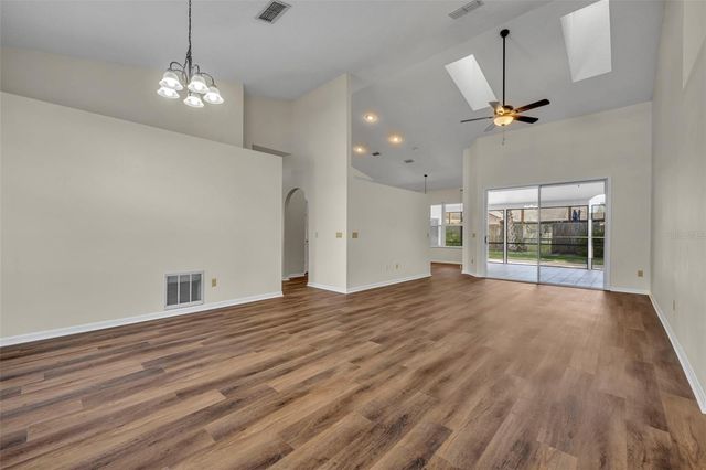 653 YORKSHIRE DRIVE, Oviedo, FL 32765