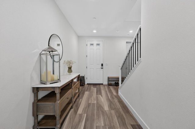 2145 Somers St, Roseville, CA 95747