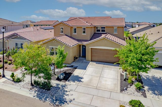 2145 Somers St, Roseville, CA 95747