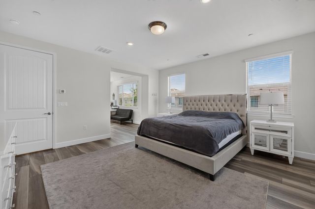 2145 Somers St, Roseville, CA 95747