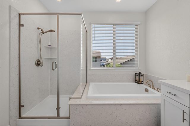 2145 Somers St, Roseville, CA 95747