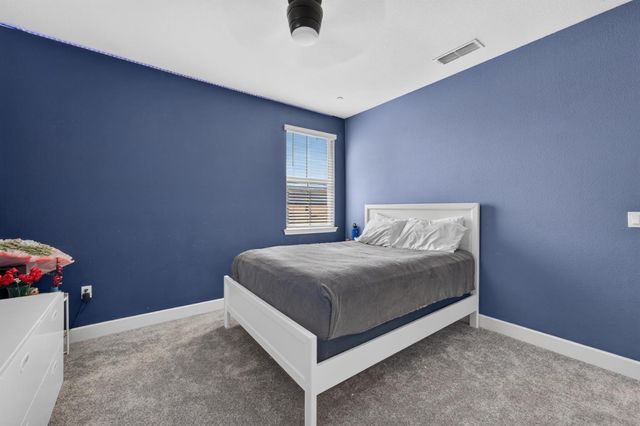 2145 Somers St, Roseville, CA 95747