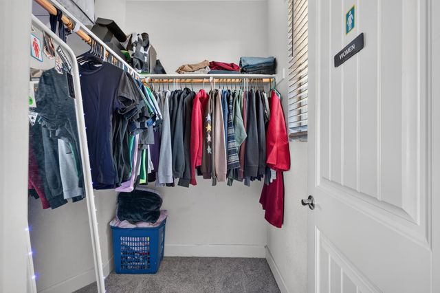 2145 Somers St, Roseville, CA 95747