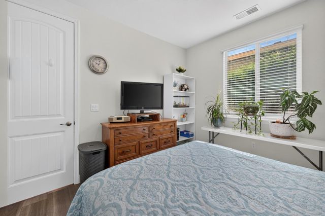 2145 Somers St, Roseville, CA 95747