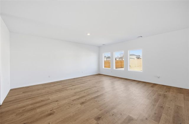 1219 Saddle Drive, Guthrie, OK 73044