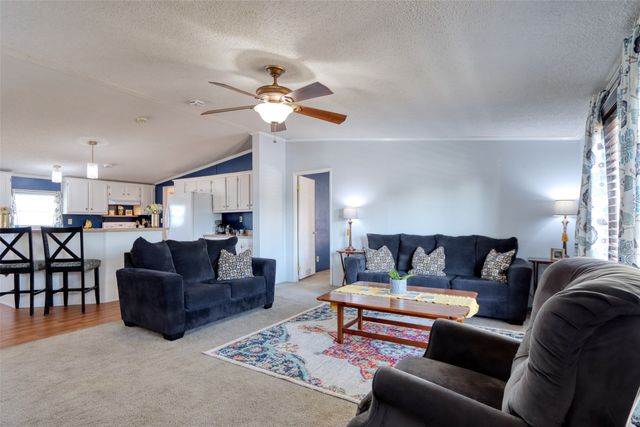 311 Glenwood Street, Gainesville, TX 76240