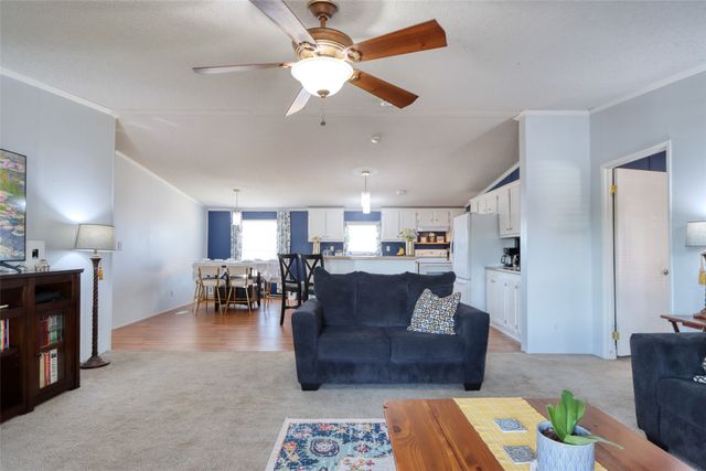 311 Glenwood Street, Gainesville, TX 76240