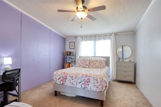 311 Glenwood Street, Gainesville, TX 76240