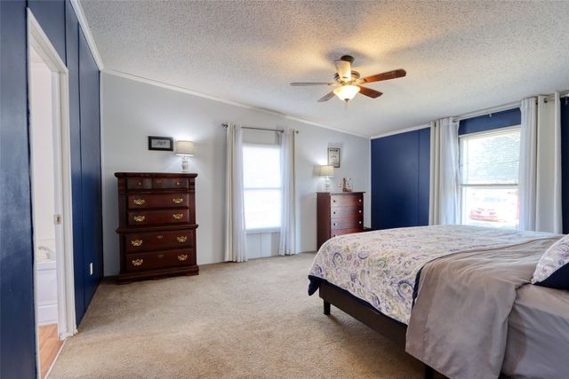 311 Glenwood Street, Gainesville, TX 76240