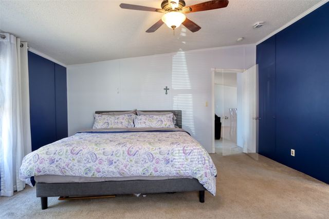 311 Glenwood Street, Gainesville, TX 76240