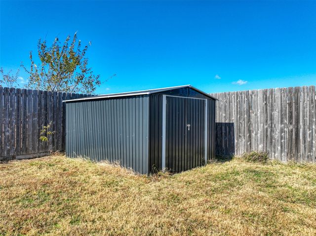 311 Glenwood Street, Gainesville, TX 76240