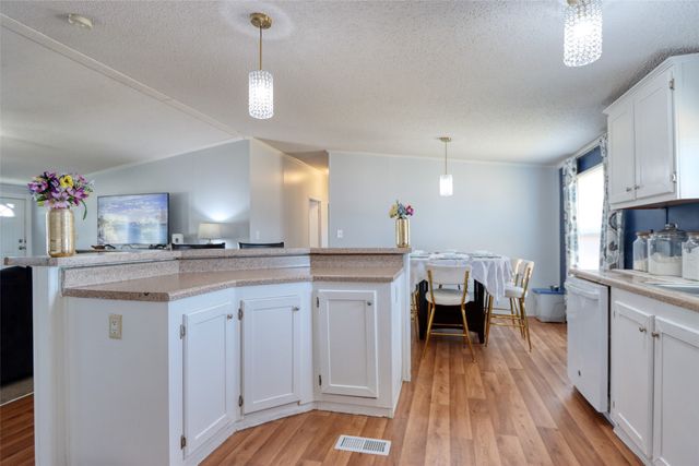 311 Glenwood Street, Gainesville, TX 76240