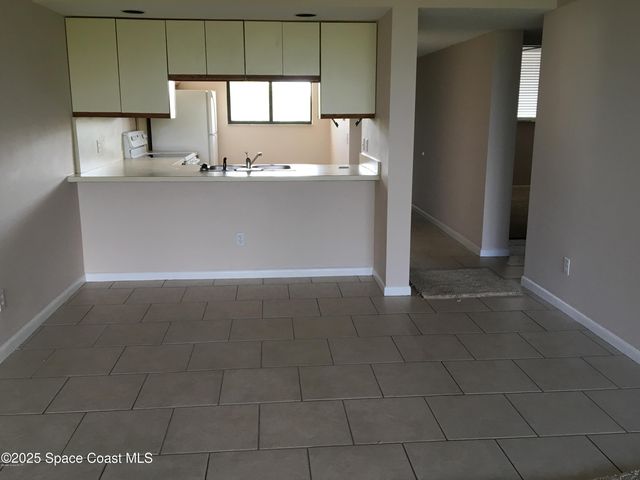 300 Columbia Drive, 206-1, Cape Canaveral, FL 32920