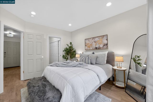 112 N Villa Way, Walnut Creek, CA 94595
