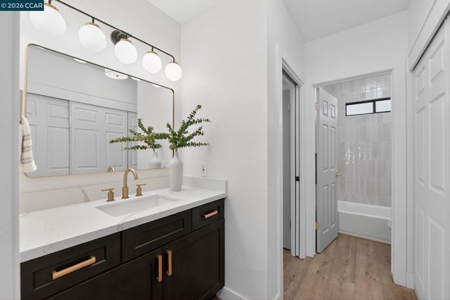 112 N Villa Way, Walnut Creek, CA 94595