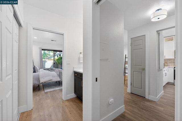 112 N Villa Way, Walnut Creek, CA 94595