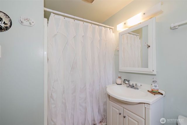 17717 E State Route 3, Allyn, WA 98524