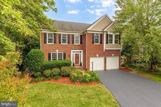 8155 DOUGLAS FIR DR, Lorton, VA 22079