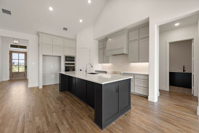 12113 Bella Vino Drive, Fort Worth, TX 76126