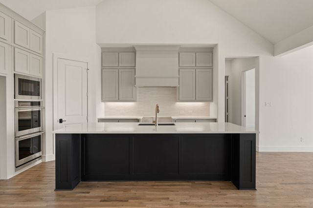 12113 Bella Vino Drive, Fort Worth, TX 76126