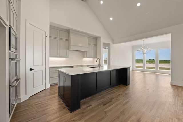 12113 Bella Vino Drive, Fort Worth, TX 76126