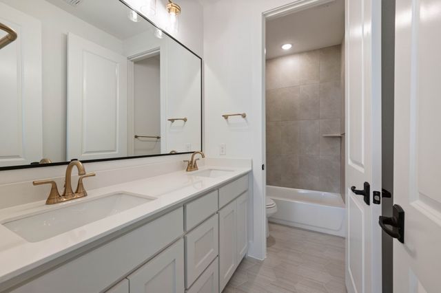 12113 Bella Vino Drive, Fort Worth, TX 76126