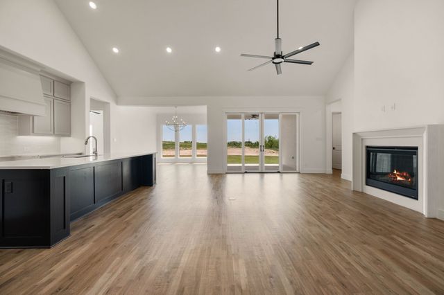 12113 Bella Vino Drive, Fort Worth, TX 76126