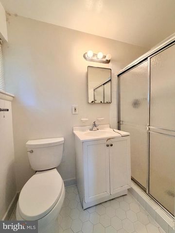 7100 TYNDALE ST, Mclean, VA 22101