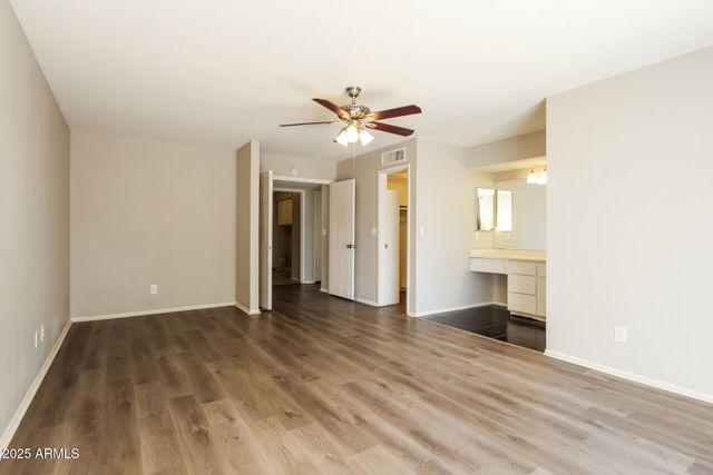 7616 N 44TH Drive, Glendale, AZ 85301