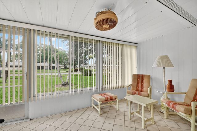 165 Amherst Lane, Lake Worth, FL 33467