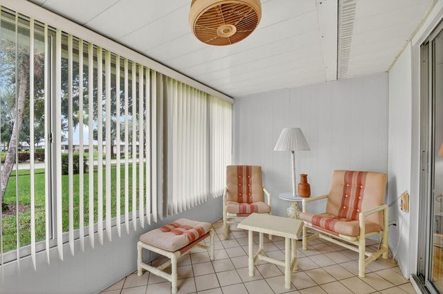 165 Amherst Lane, Lake Worth, FL 33467