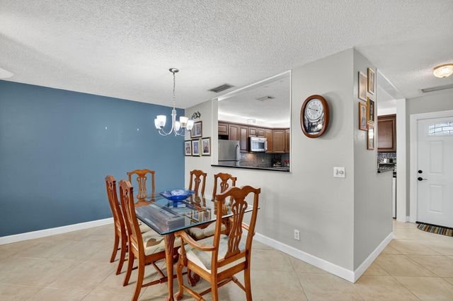 165 Amherst Lane, Lake Worth, FL 33467