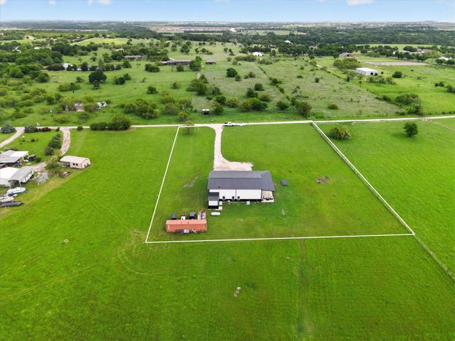 9082 Wolfe Run, Ponder, TX 76259