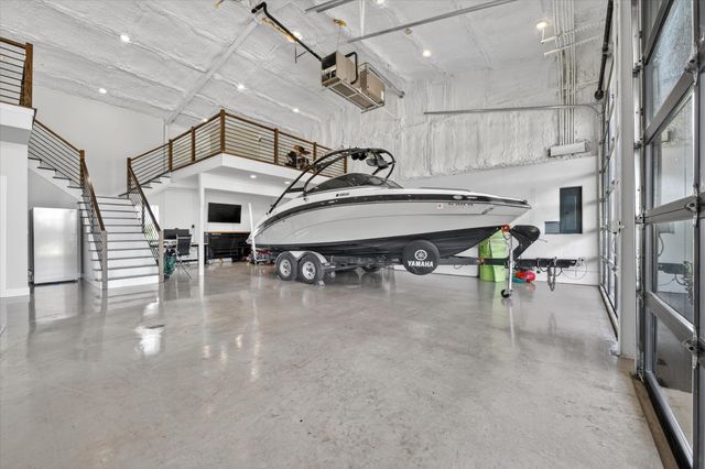 9082 Wolfe Run, Ponder, TX 76259
