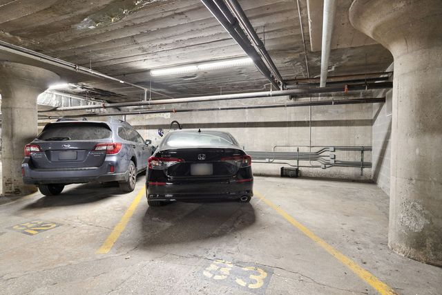 1069 W 14th Place 225, Chicago, IL 60608