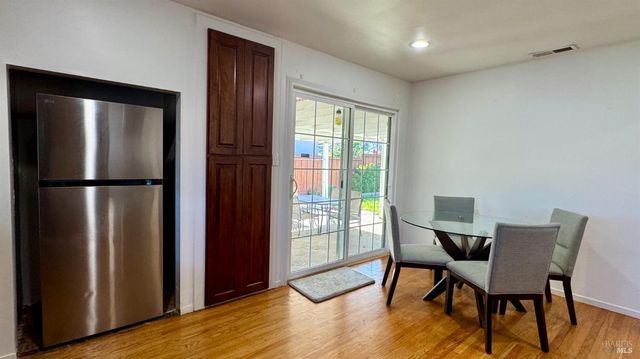 3739 Parrett Ave, Napa, CA 94558