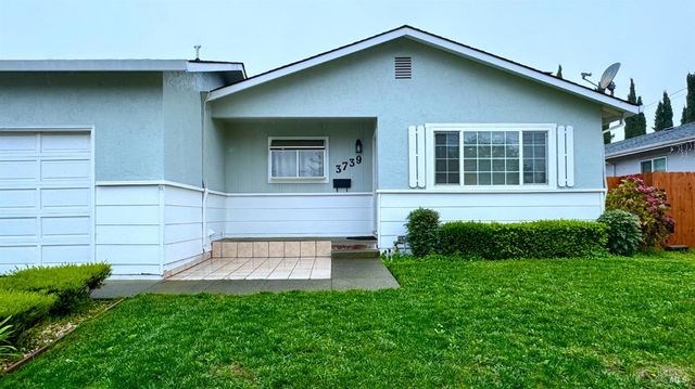 3739 Parrett Ave, Napa, CA 94558