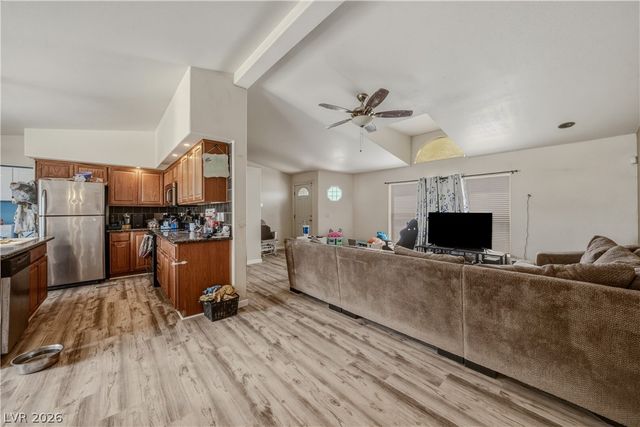 2700 East Dandelion Street, Pahrump, NV 89048