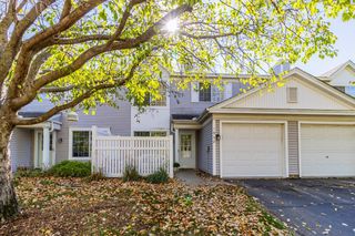 1942 Grant Alcove 65, Eagan, MN 55122