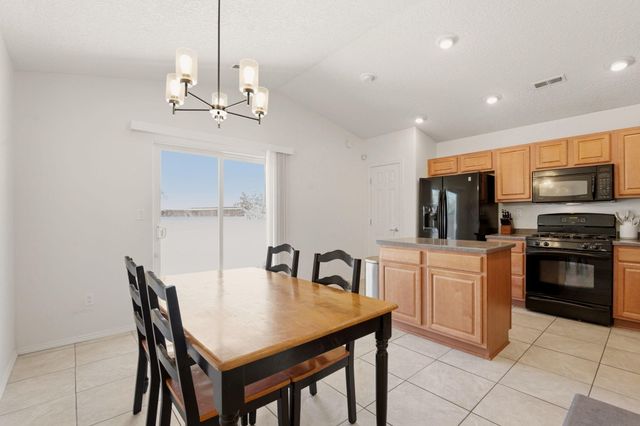 8019 Sierra Altos Place NW, Albuquerque, NM 87114