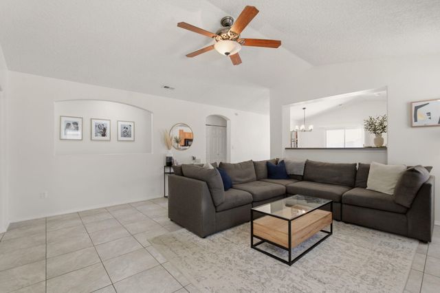 8019 Sierra Altos Place NW, Albuquerque, NM 87114