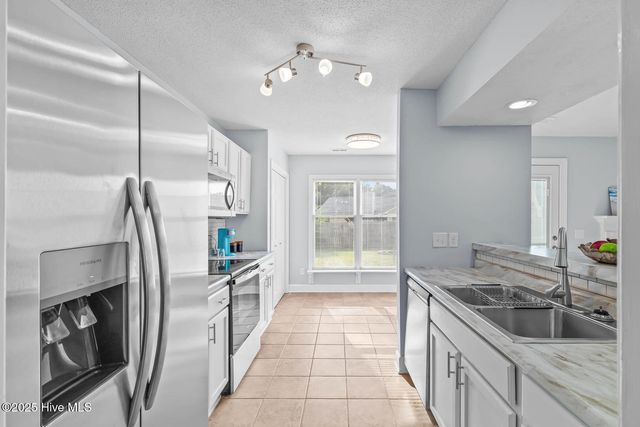 304 Fall Drive, Jacksonville, NC 28540