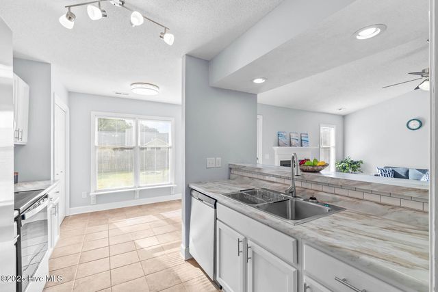 304 Fall Drive, Jacksonville, NC 28540