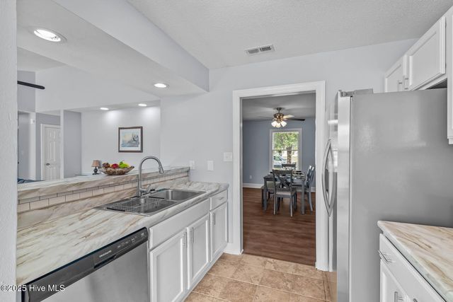 304 Fall Drive, Jacksonville, NC 28540