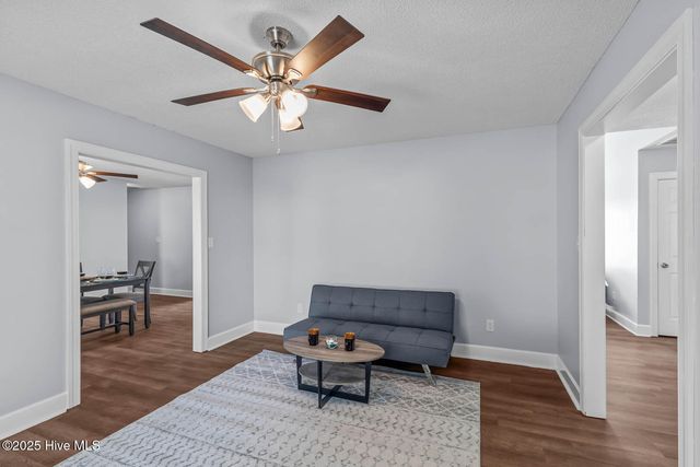 304 Fall Drive, Jacksonville, NC 28540
