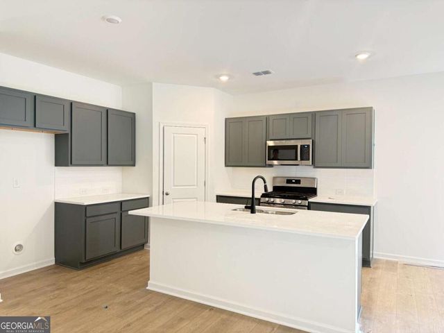 5356 Heron Bay Boulevard, Locust Grove, GA 30248